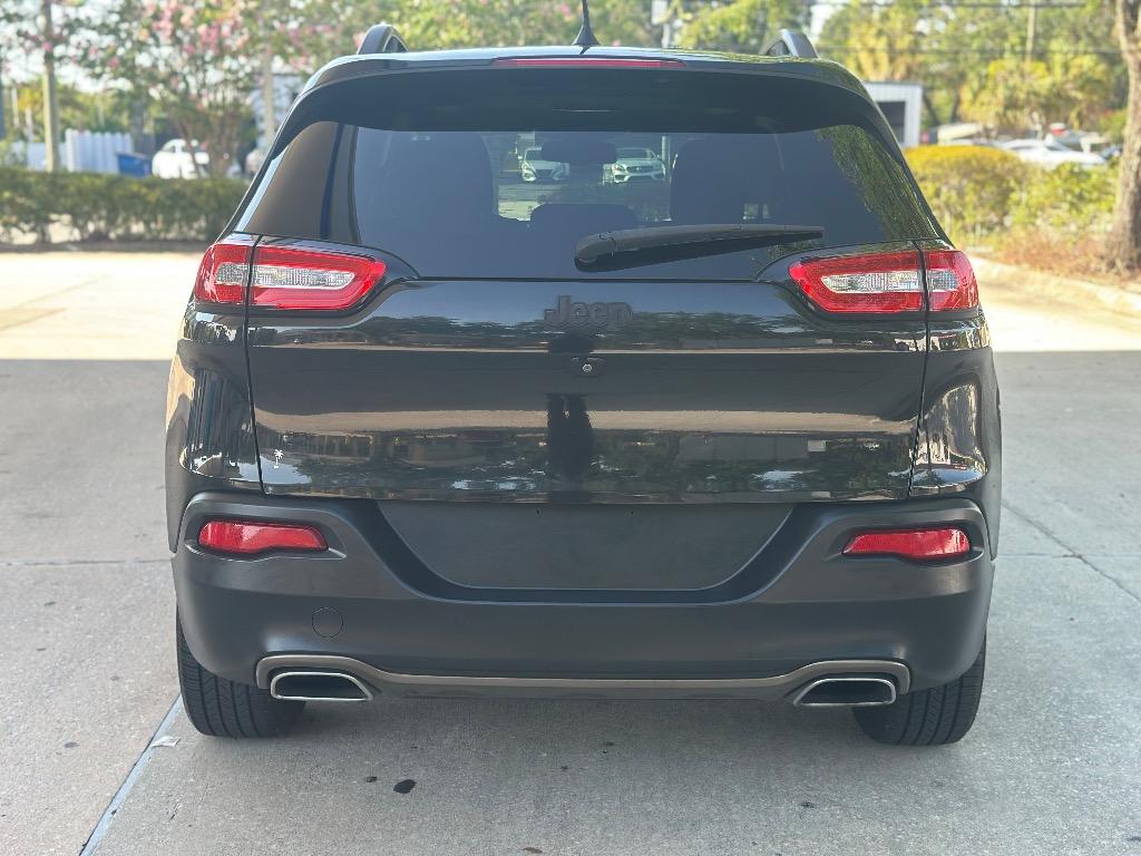 2016 Jeep Cherokee Latitude photo