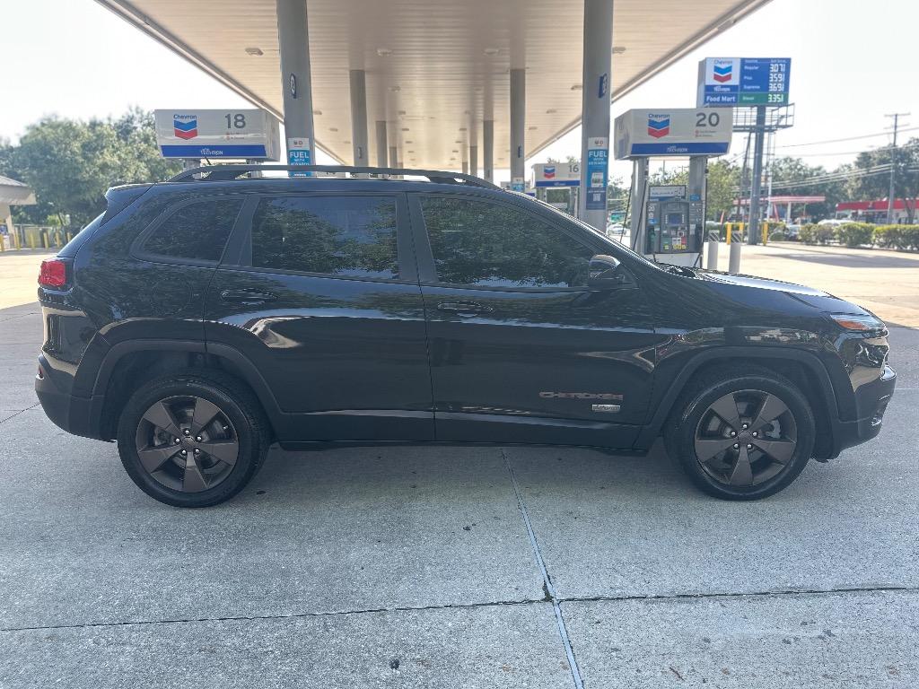 2016 Jeep Cherokee Latitude photo
