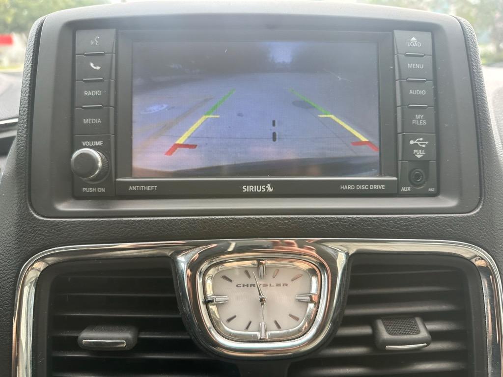 2012 Chrysler Town & Country Touring photo