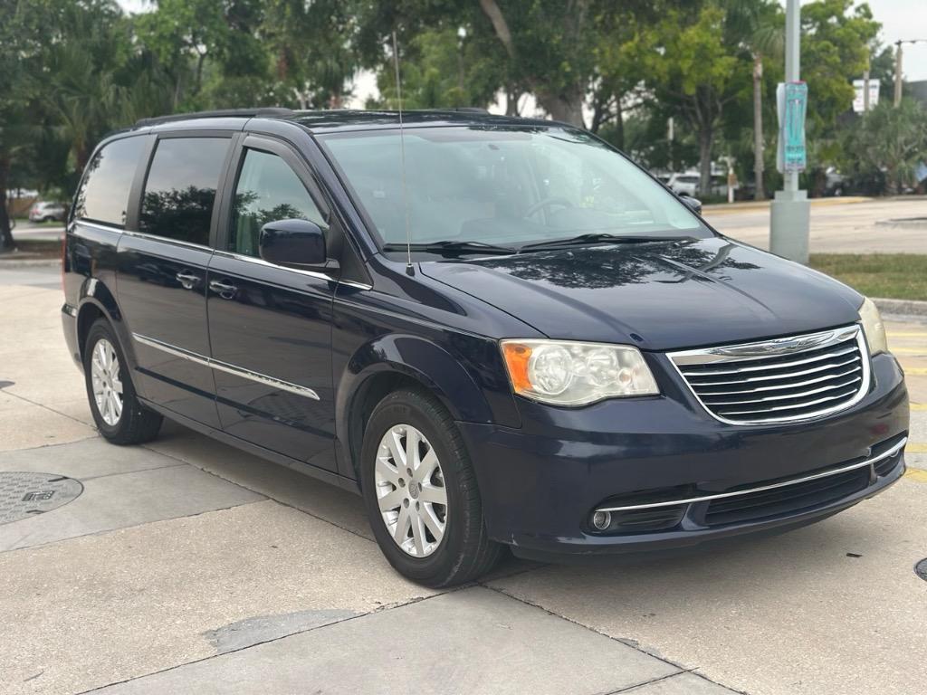 2012 Chrysler Town & Country Touring photo