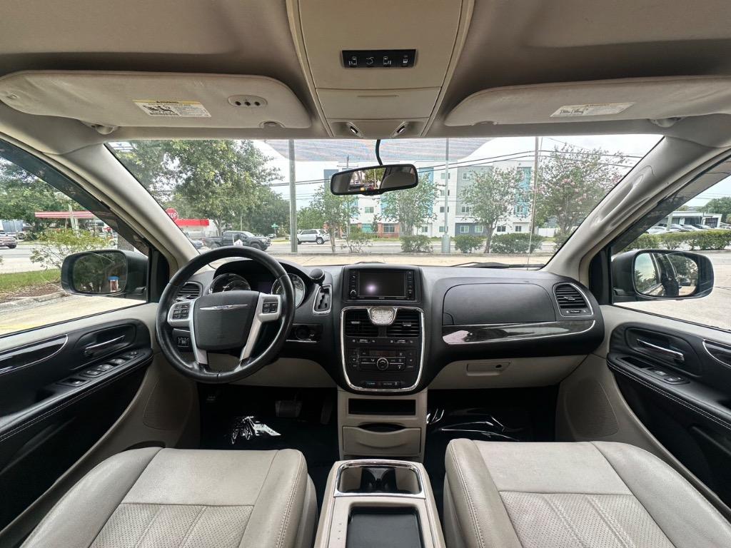 2012 Chrysler Town & Country Touring photo