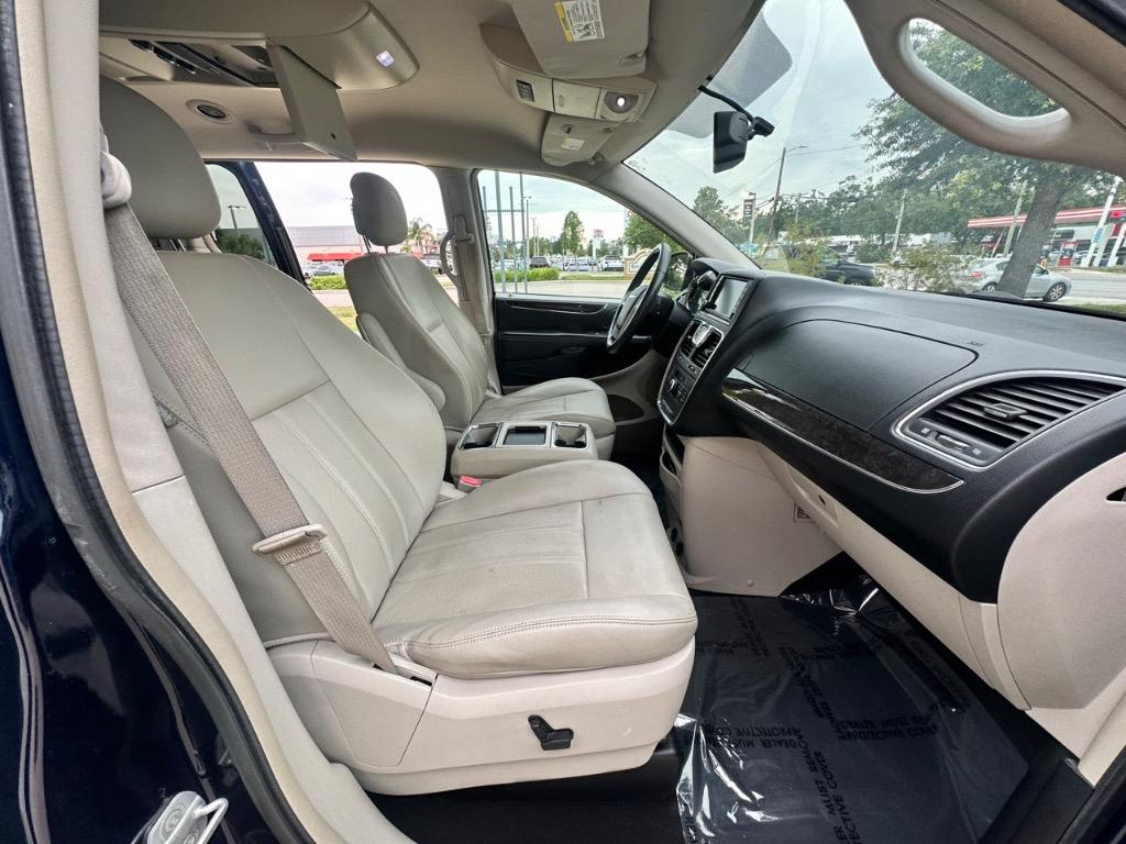 2012 Chrysler Town & Country Touring photo