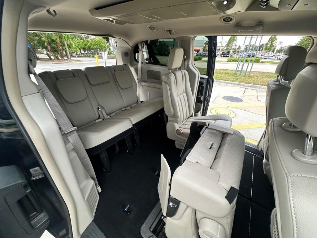 2012 Chrysler Town & Country Touring photo