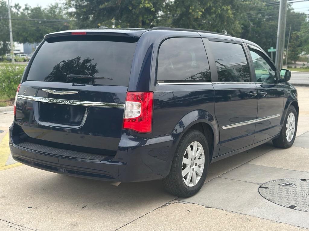 2012 Chrysler Town & Country Touring photo