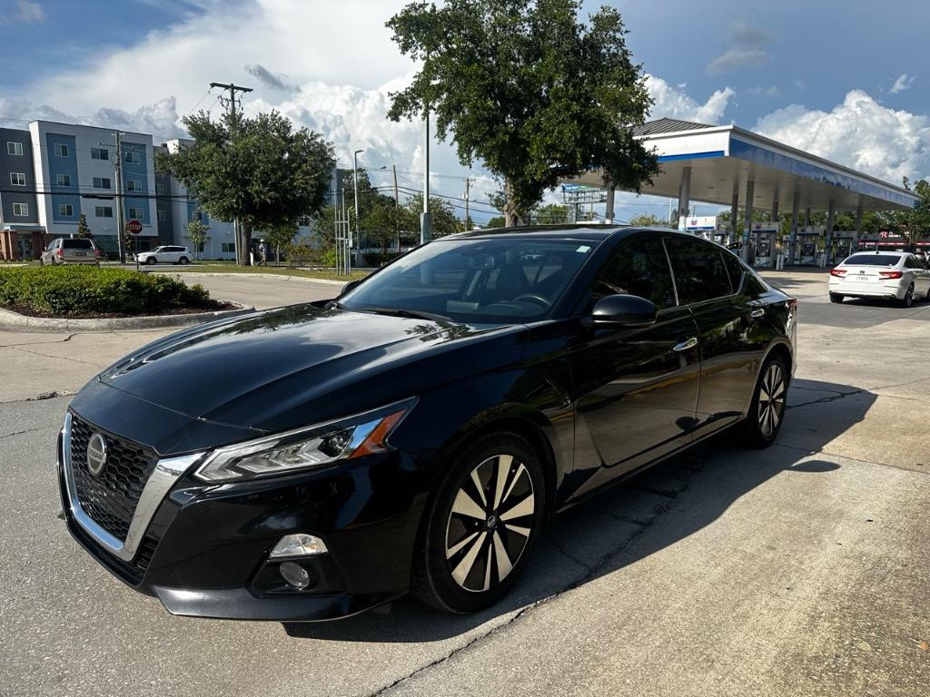 2020 Nissan Altima SL photo