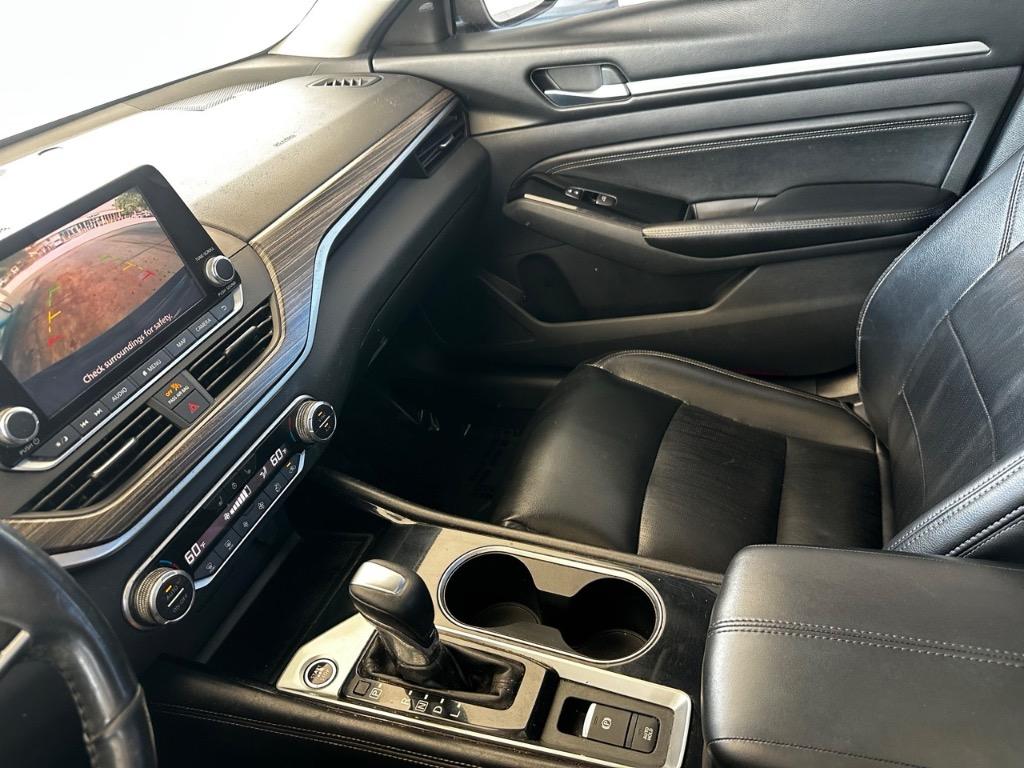 2020 Nissan Altima SL photo
