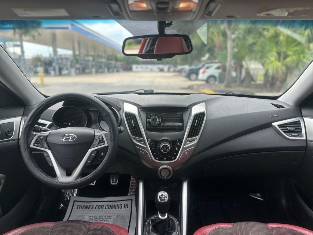 2012 Hyundai Veloster photo