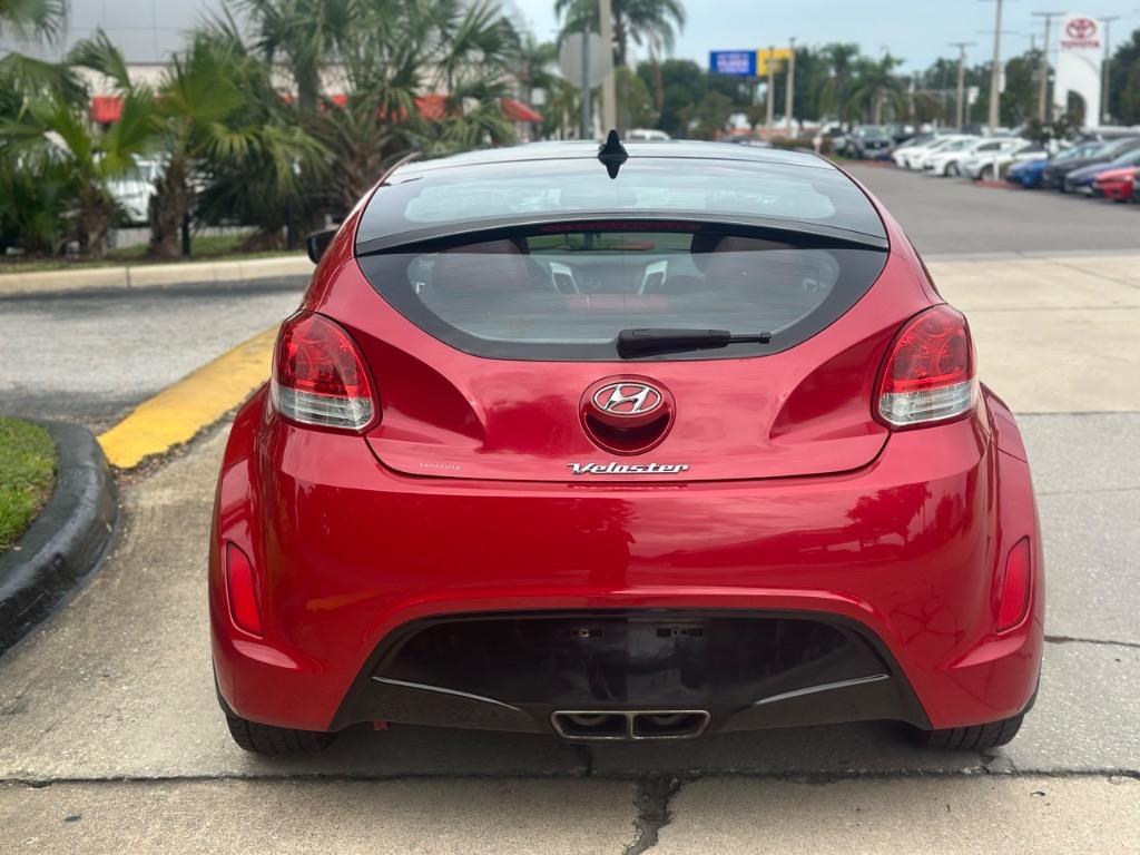 2012 Hyundai Veloster photo