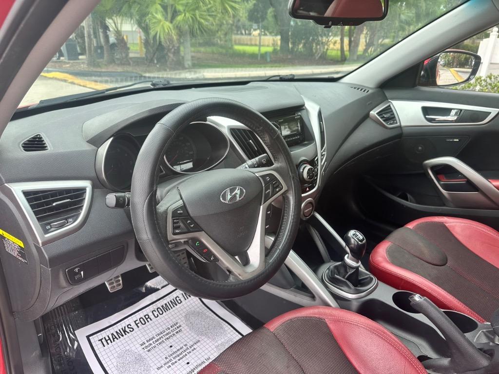 2012 Hyundai Veloster photo