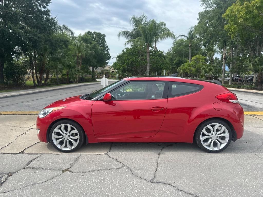2012 Hyundai Veloster photo