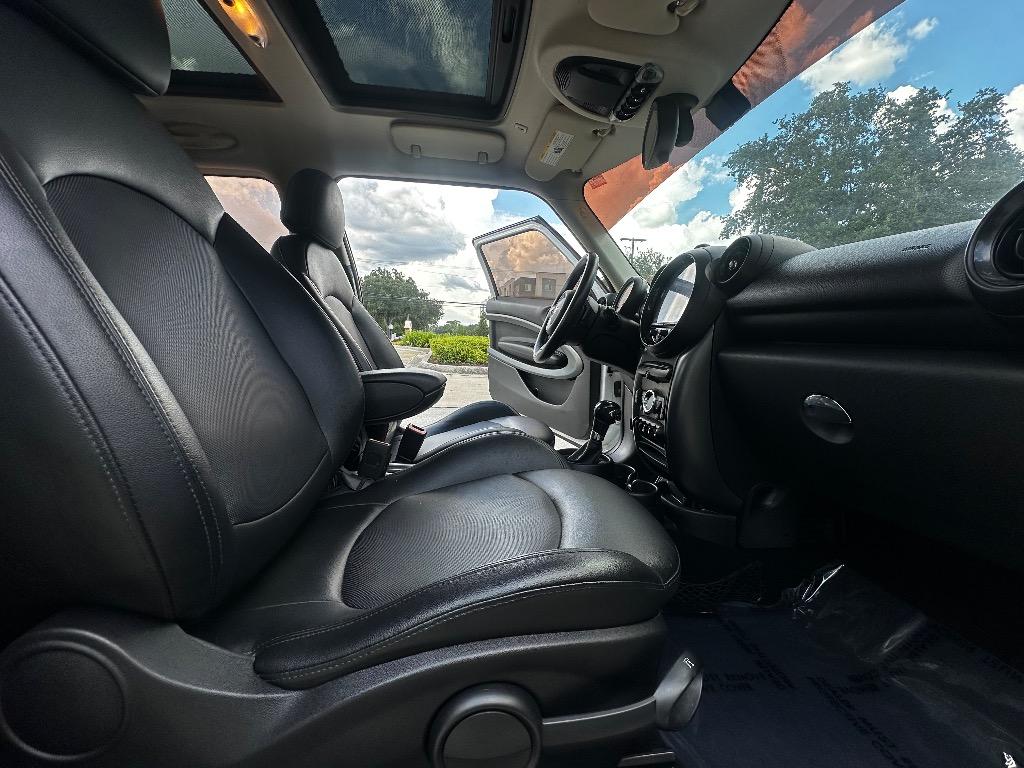 2012 Mini Cooper Convertible S photo 35