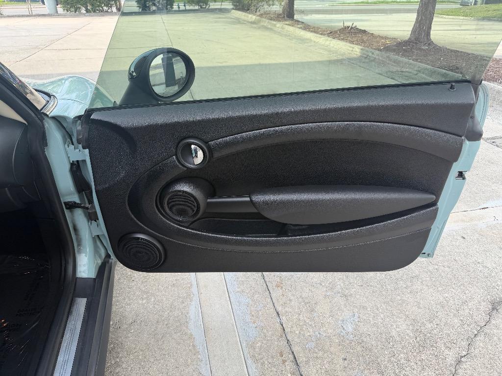 2013 MINI Hardtop - $5,560