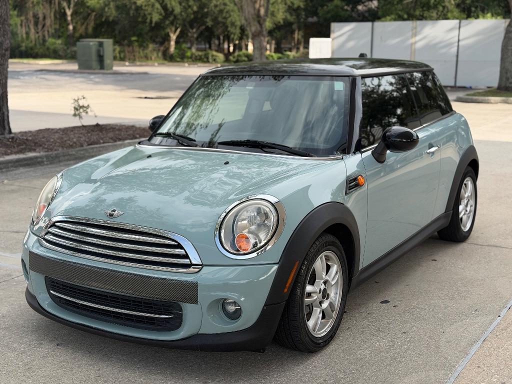 2013 MINI Hardtop - $5,560