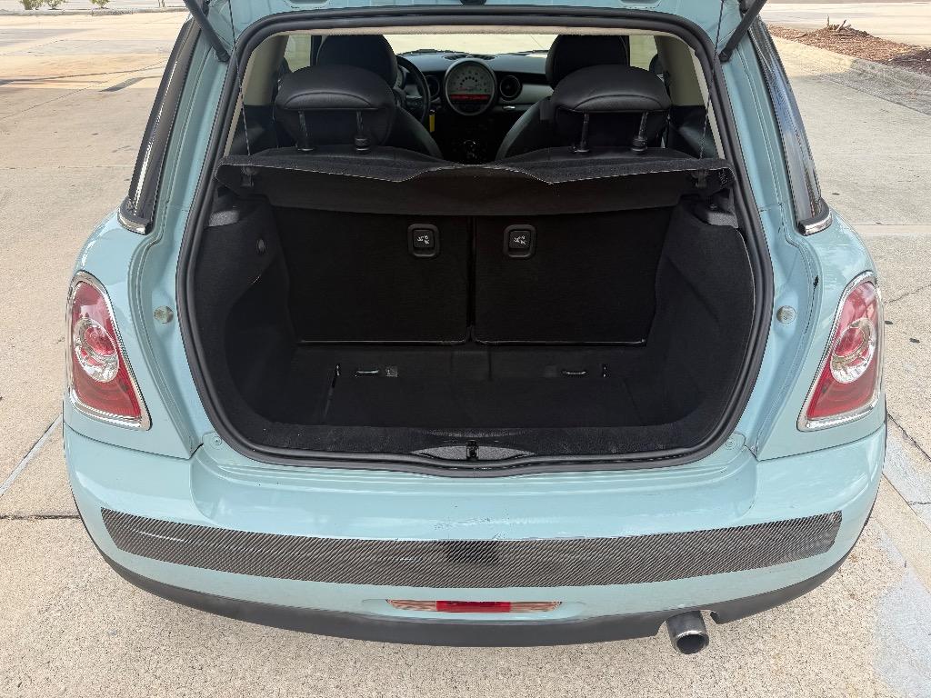 2013 MINI Hardtop - $5,560