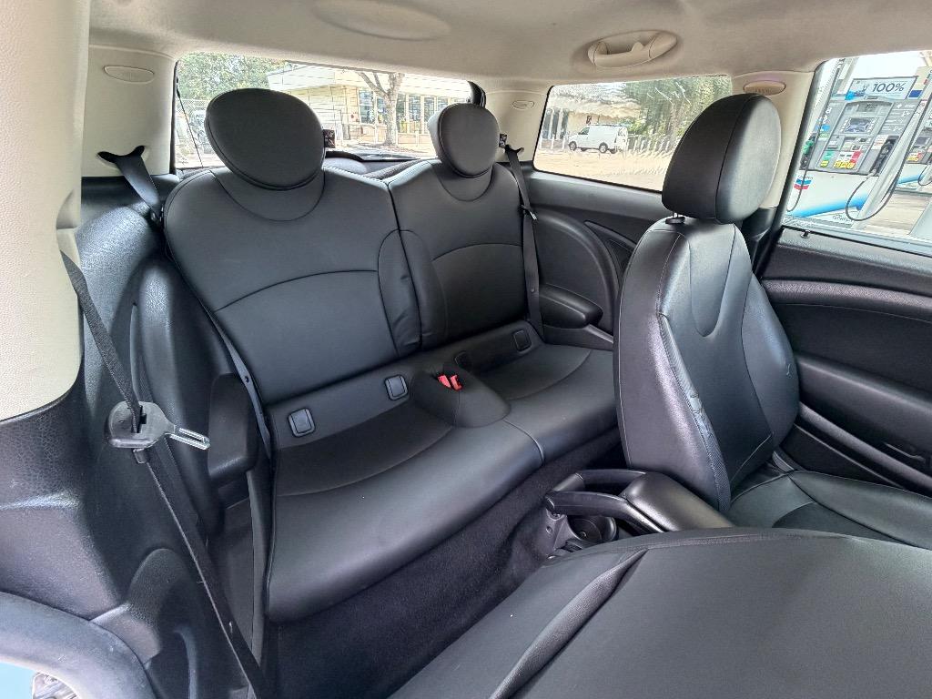 2013 MINI Hardtop - $5,560