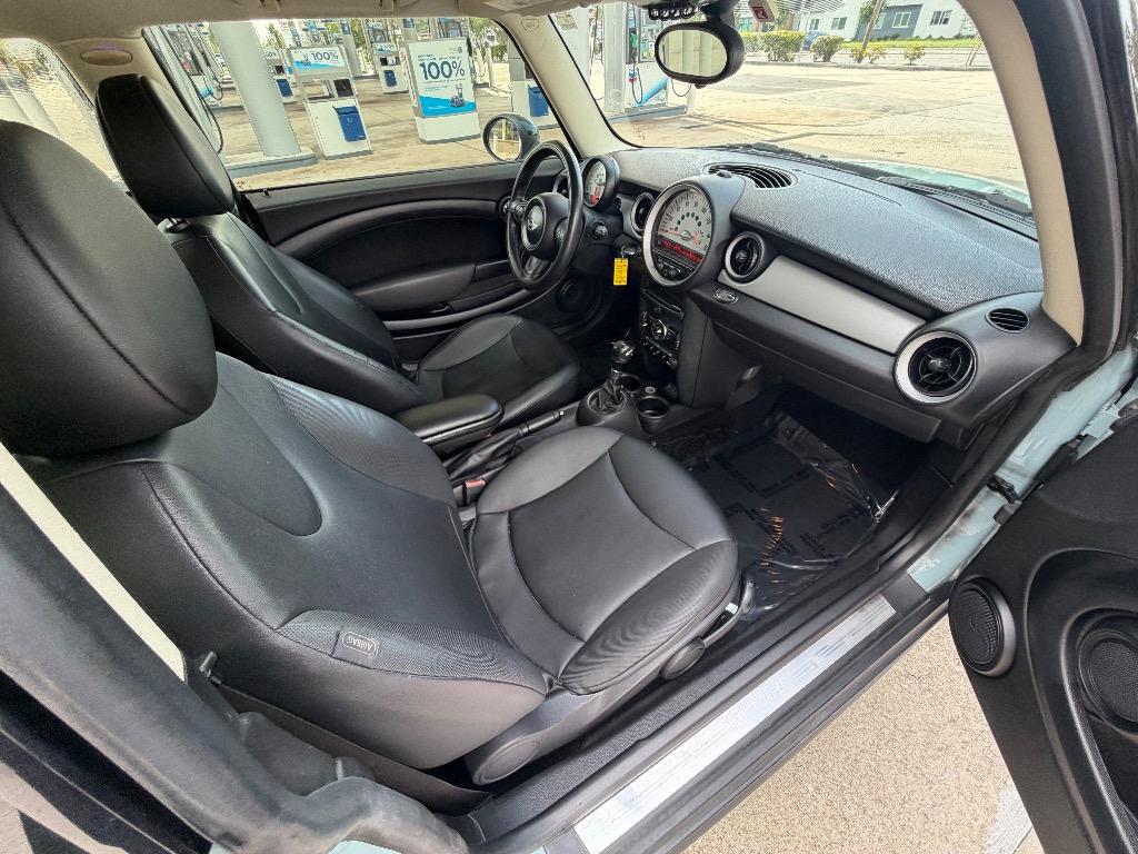 2013 MINI Hardtop - $5,560