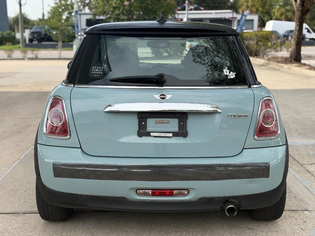 2013 MINI Hardtop - $5,560