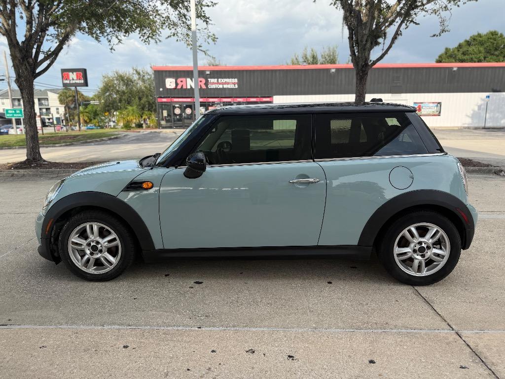 2013 MINI Hardtop - $5,560