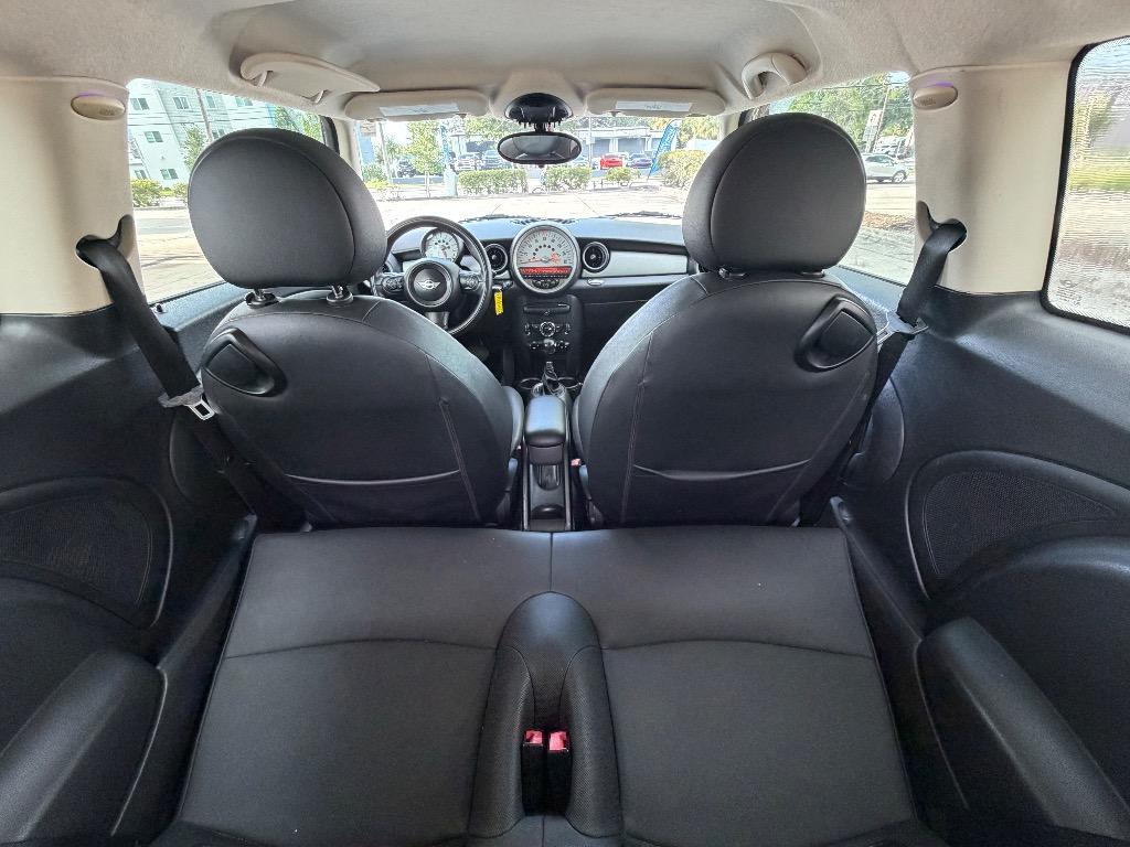 2013 MINI Hardtop - $5,560