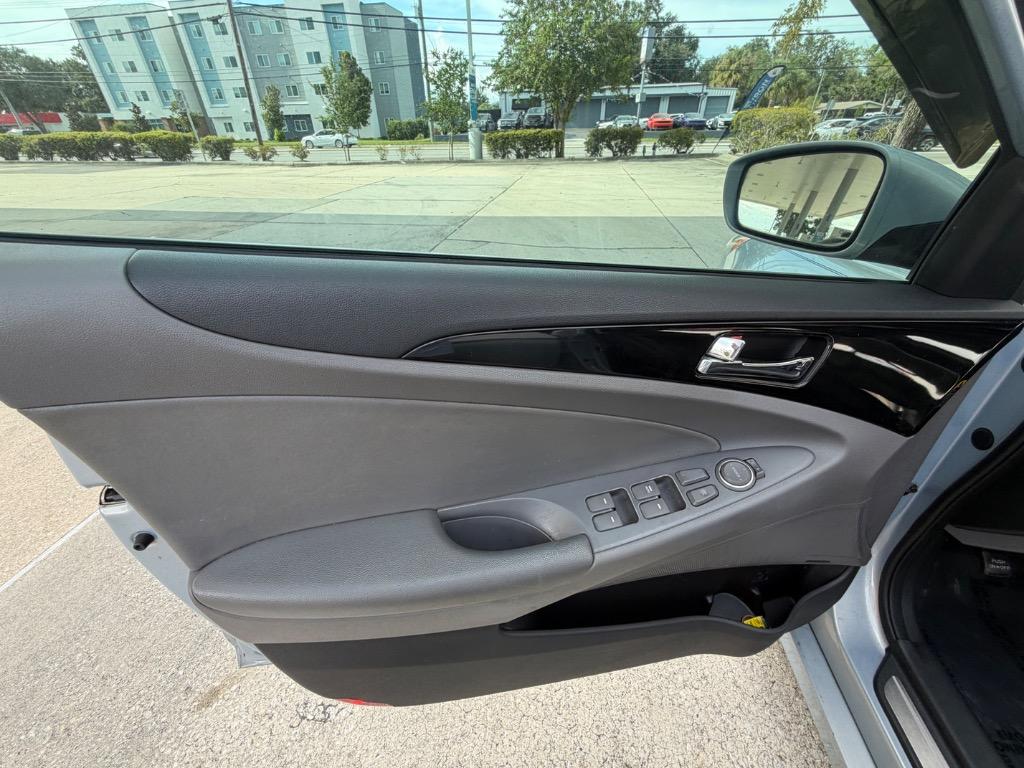 2012 Hyundai Sonata - $8,670