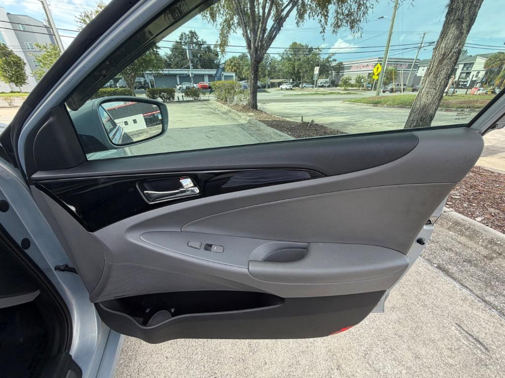 2012 Hyundai Sonata - $8,670