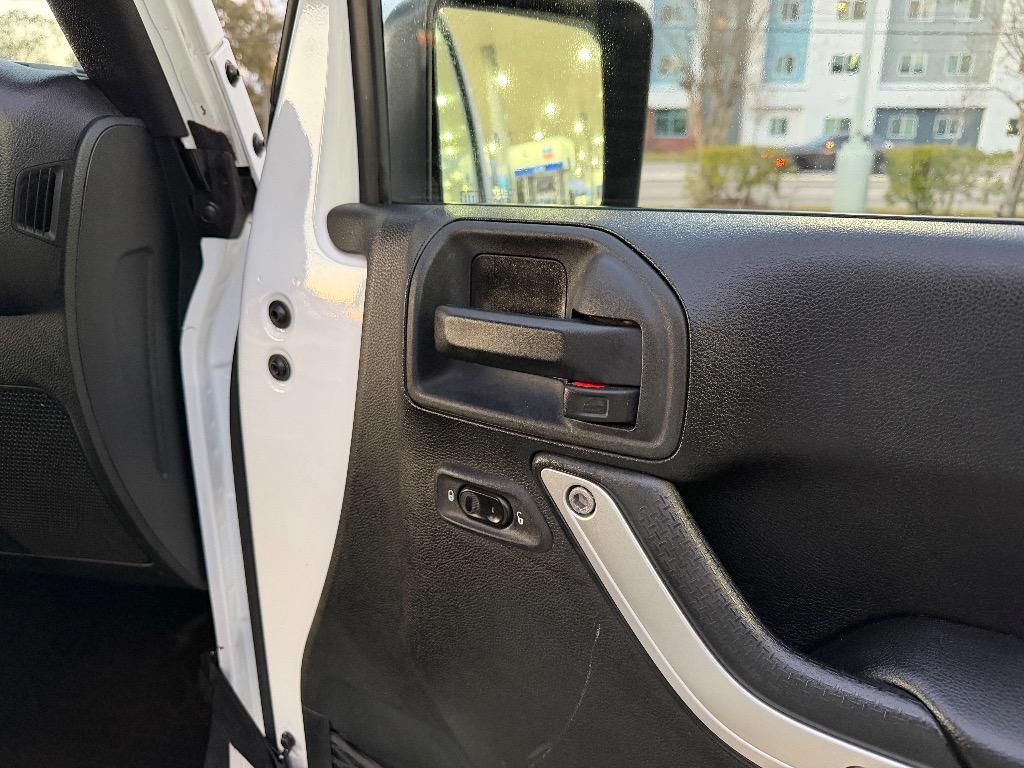 2015 Jeep Wrangler - $13,990