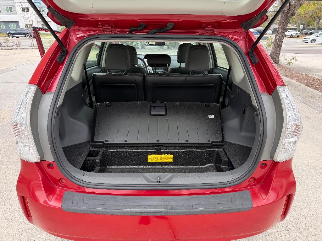 2012 Toyota Prius - $8,990