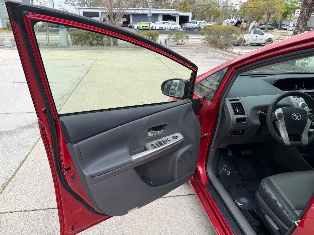 2012 Toyota Prius - $8,990