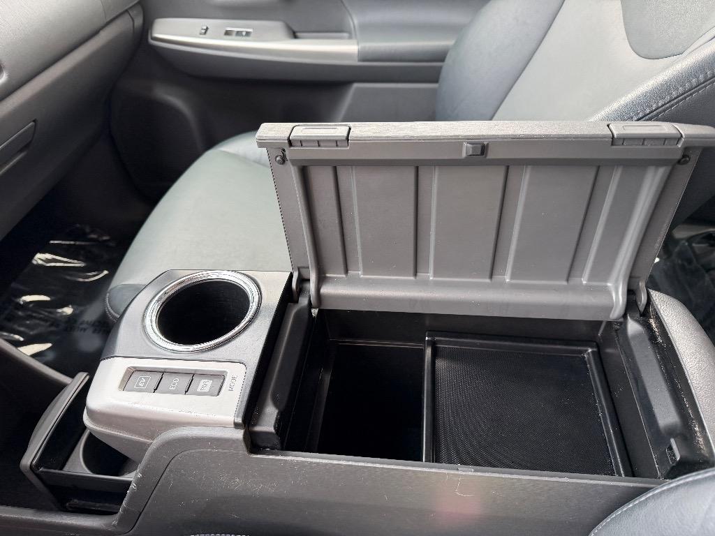 2012 Toyota Prius - $8,990