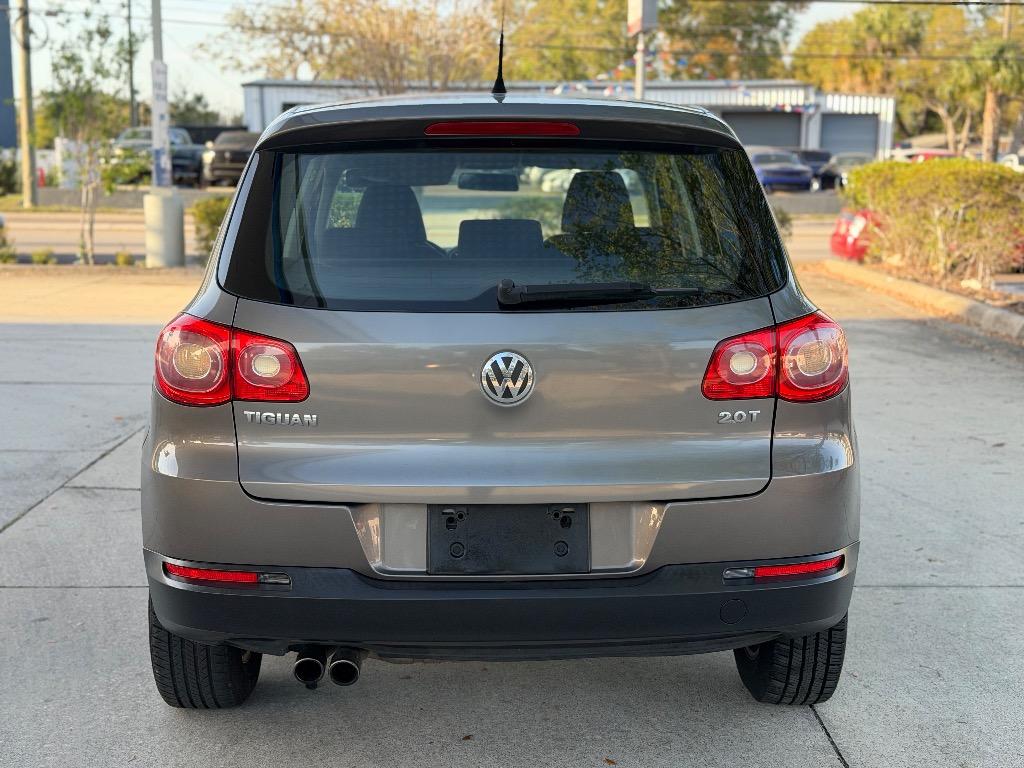 2011 Volkswagen Tiguan - $6,990