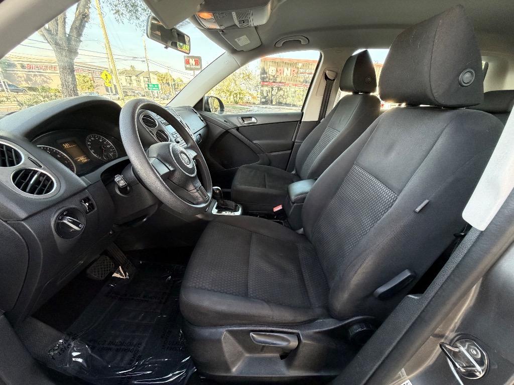 2011 Volkswagen Tiguan - $6,990