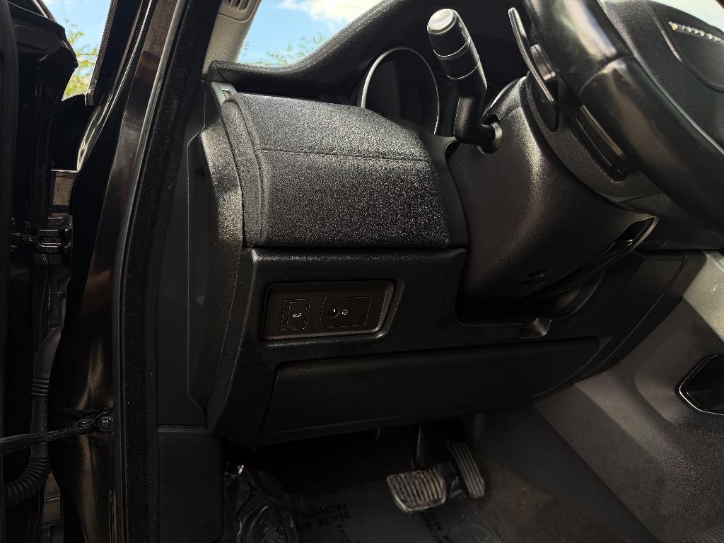 2017 Land Rover Range Rover Evoque - $12,990
