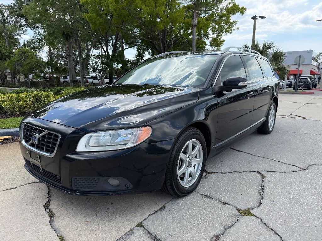 2008 Volvo V70 - $4,990