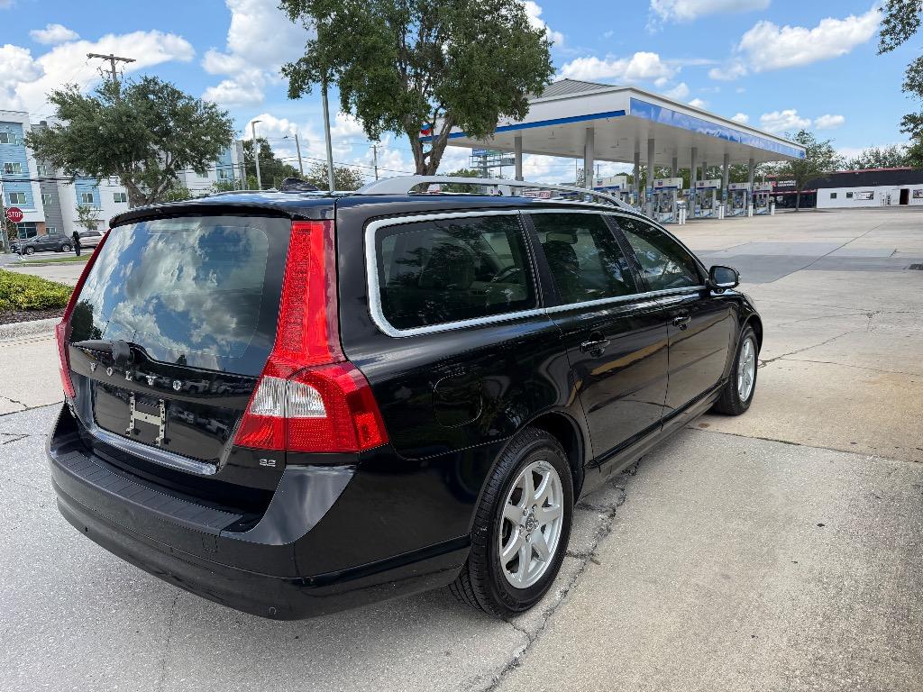 2008 Volvo V70 - $4,990