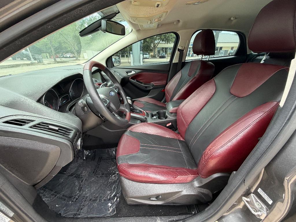 2012 Ford Focus - $5,990