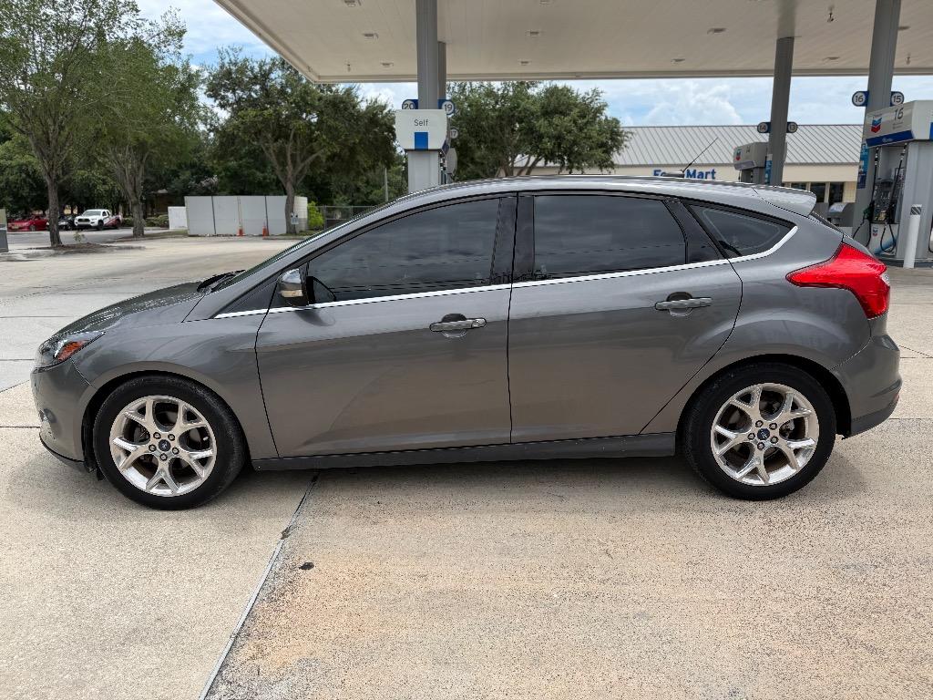 2012 Ford Focus - $5,990