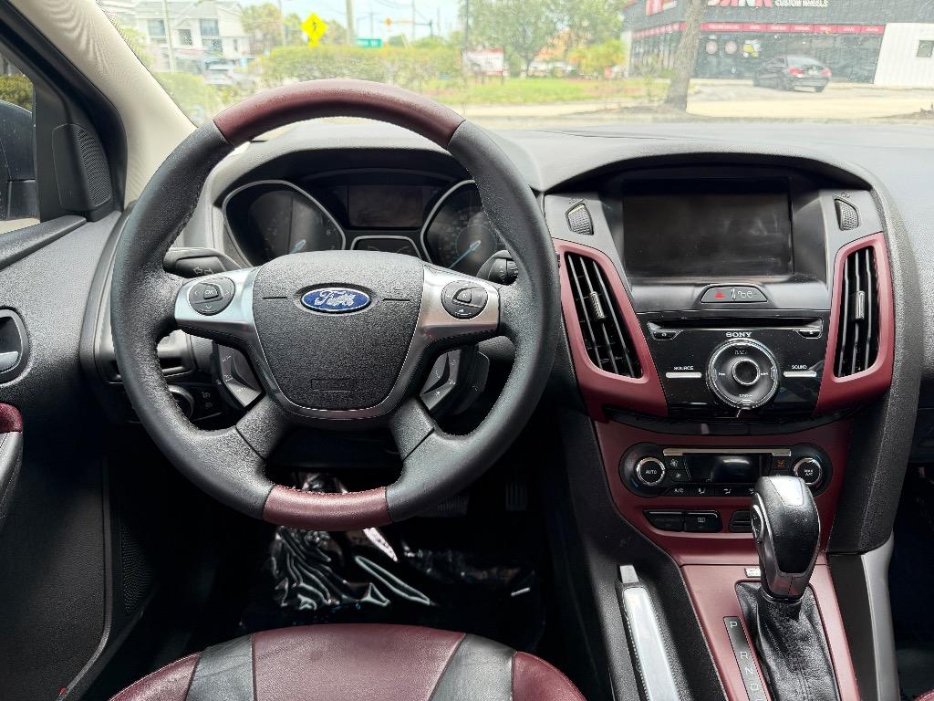 2012 Ford Focus - $5,990