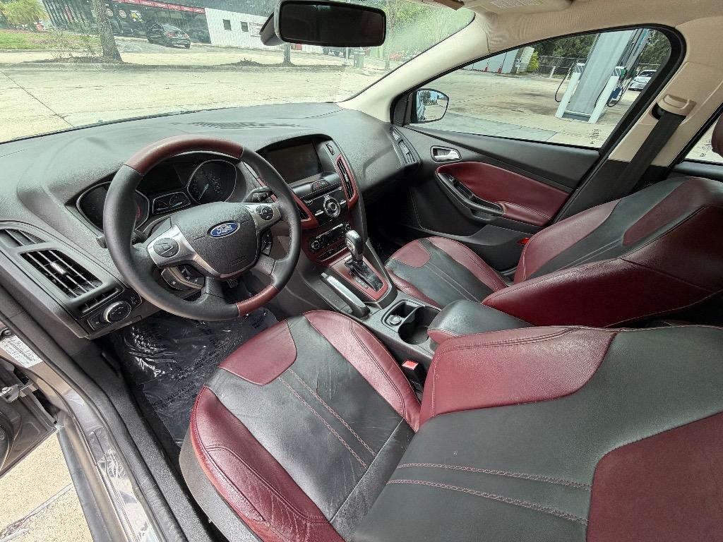 2012 Ford Focus - $5,990
