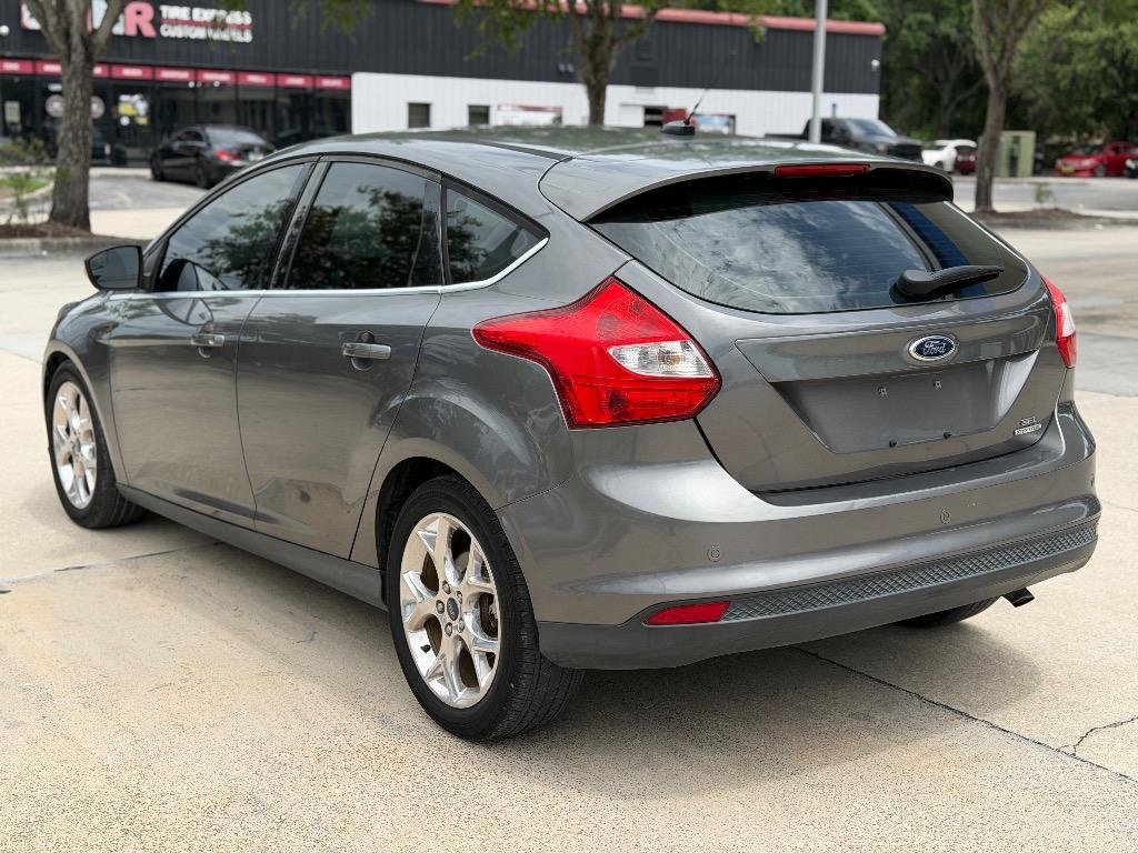2012 Ford Focus - $5,990