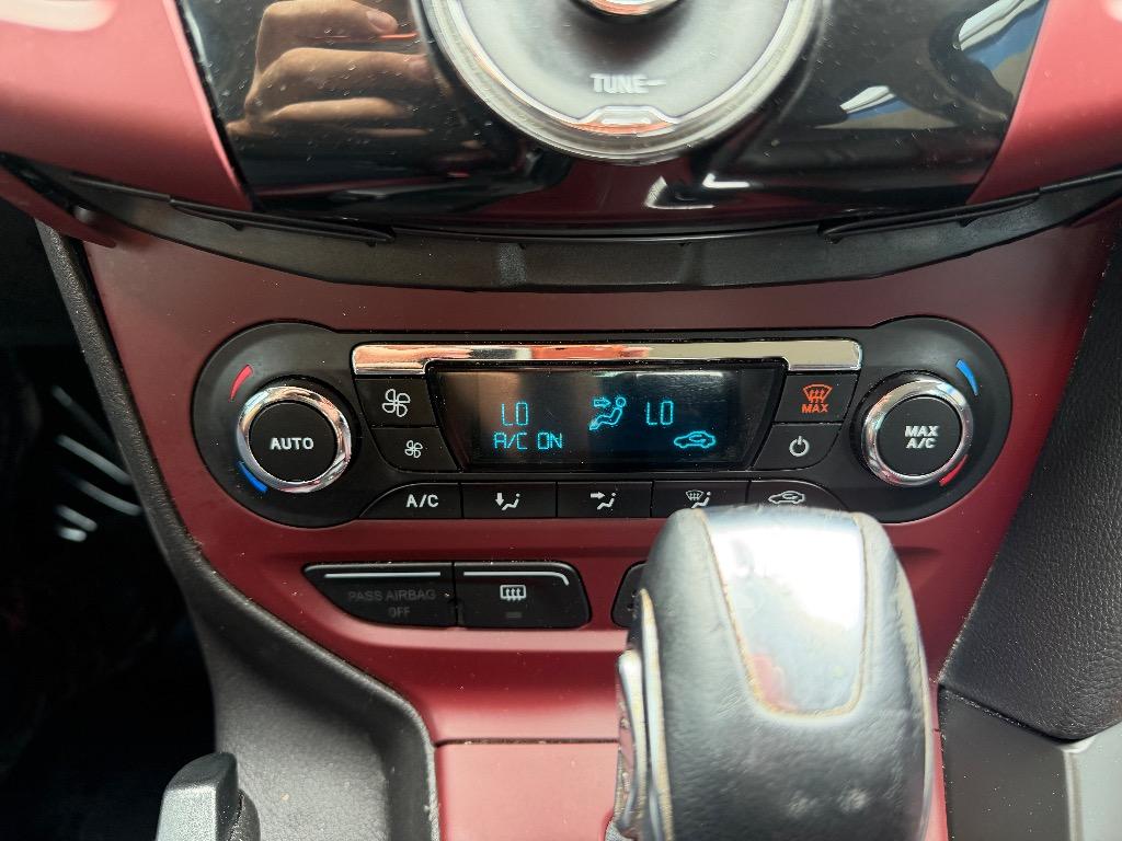 2012 Ford Focus - $5,990