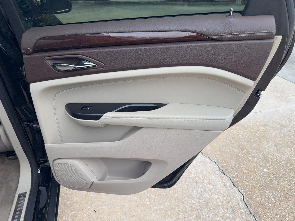 2013 Cadillac SRX - $7,990