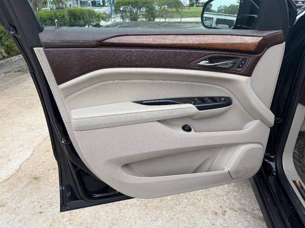 2013 Cadillac SRX - $7,990