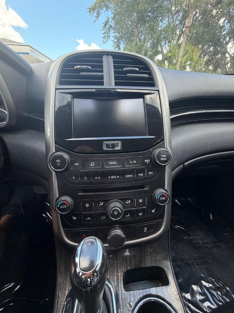 2014 Chevrolet Malibu - $5,990