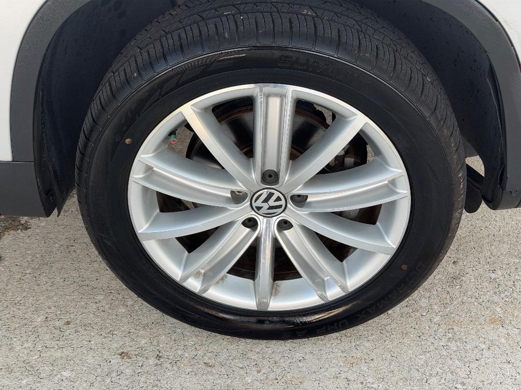 2014 Volkswagen Tiguan - $6,990