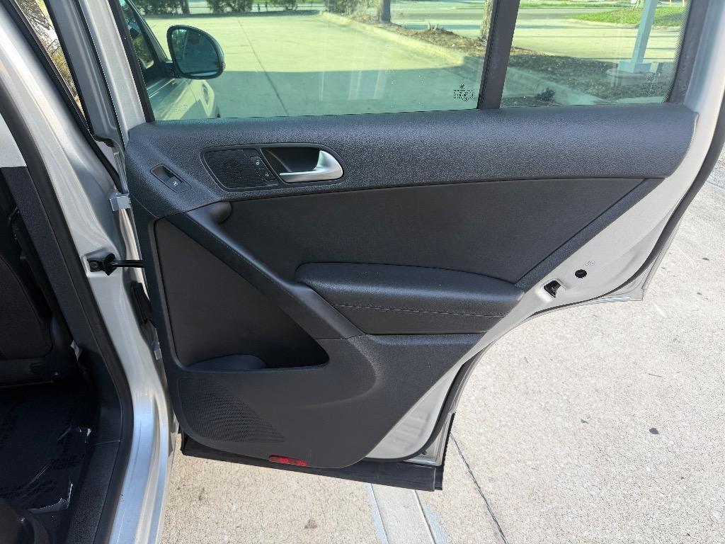2014 Volkswagen Tiguan - $6,990