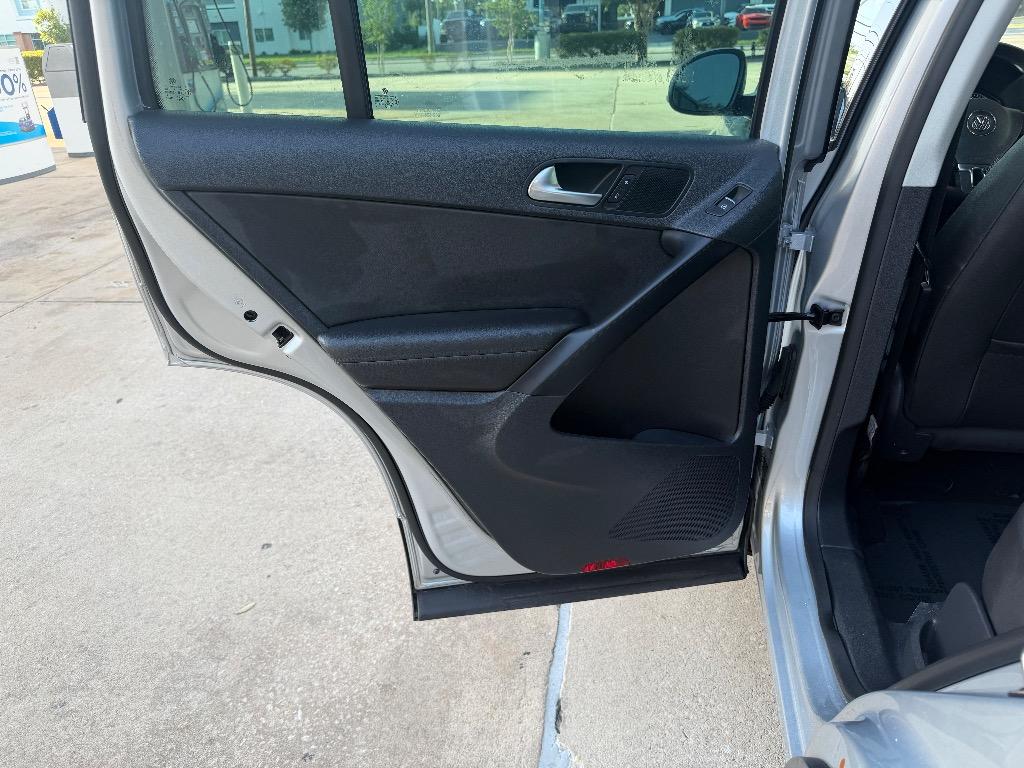 2014 Volkswagen Tiguan - $6,990