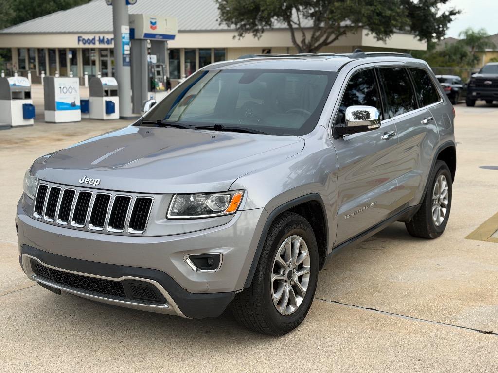 2015 Jeep Cherokee - $9,990
