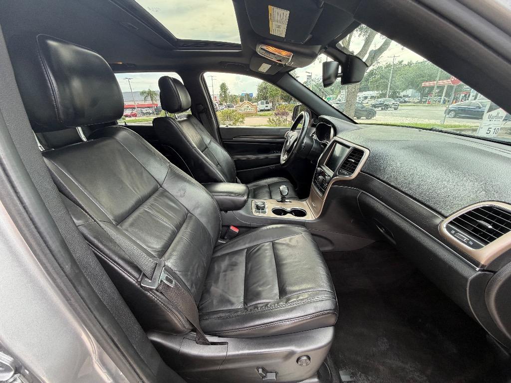 2015 Jeep Cherokee - $9,990