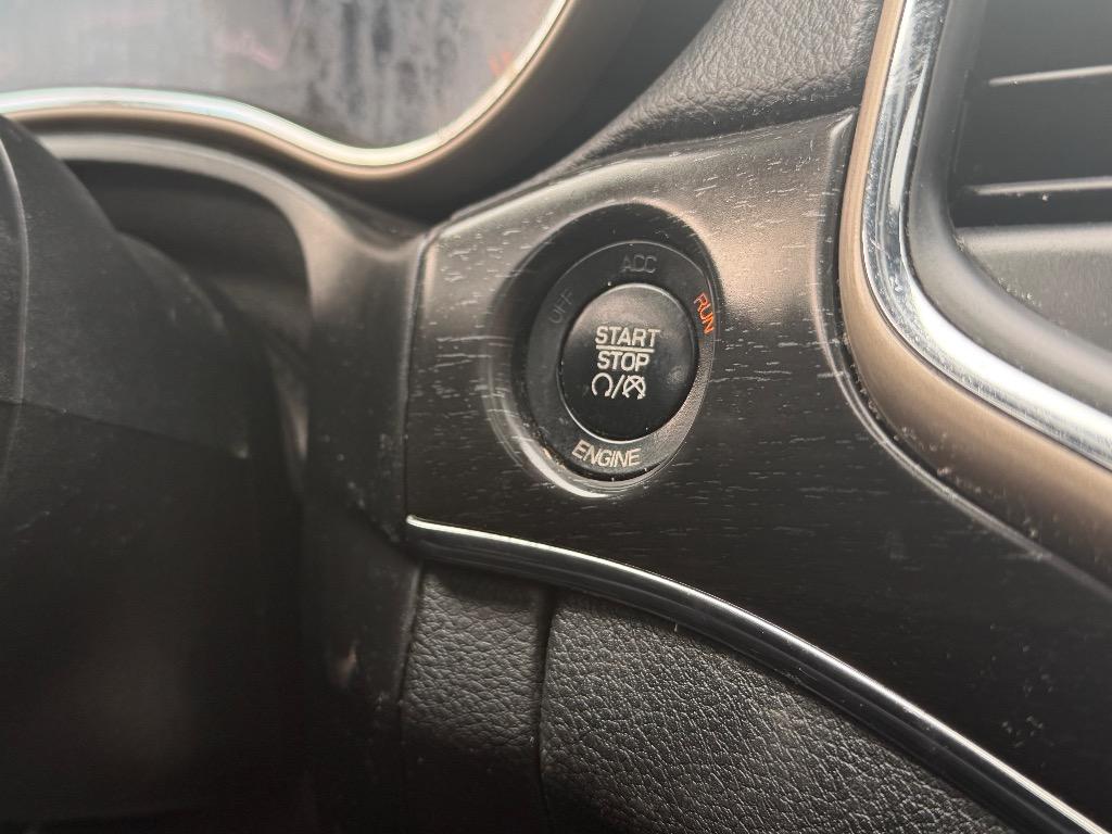 2015 Jeep Cherokee - $9,990