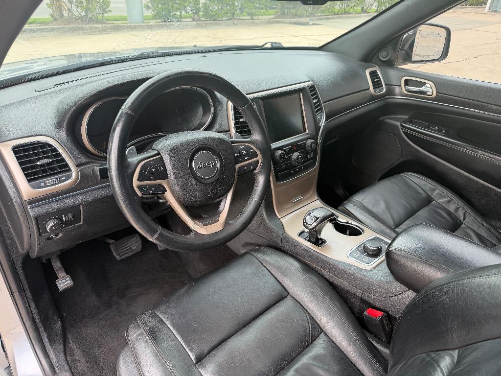 2015 Jeep Cherokee - $9,990